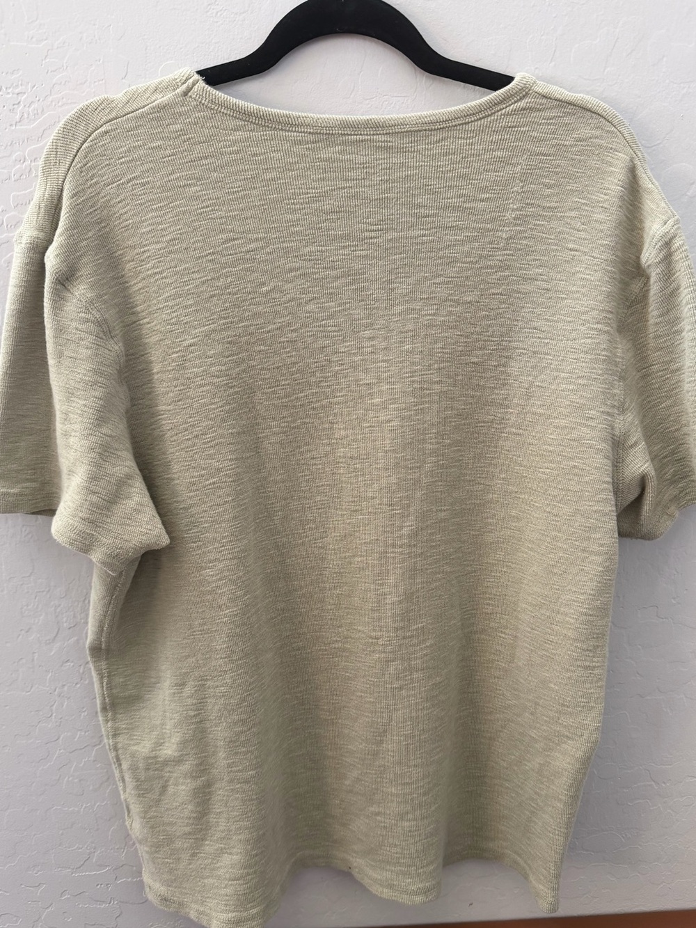 AllSaints Short-Sleeve Crewneck T-Shirt - Light Olive - Picture 2 of 4